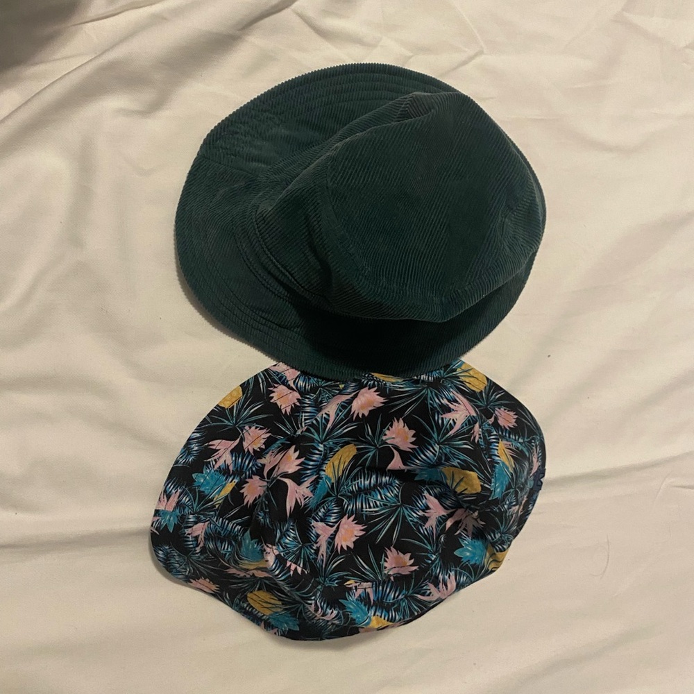 2 bucket hats